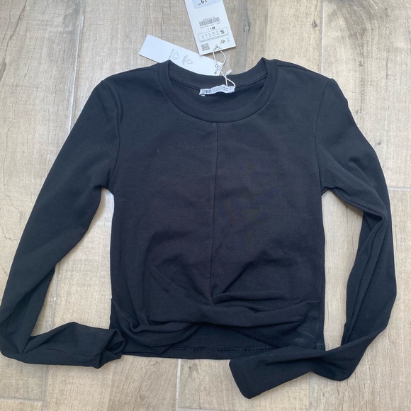 Zara black long sleeve crop top. Size small - Picture 1 of 2